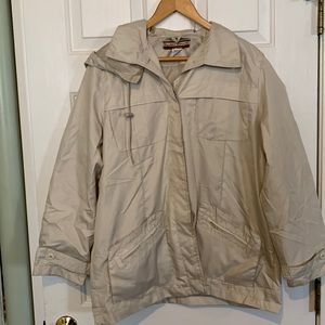 Tudor Court Women’s Lightweight Jacket